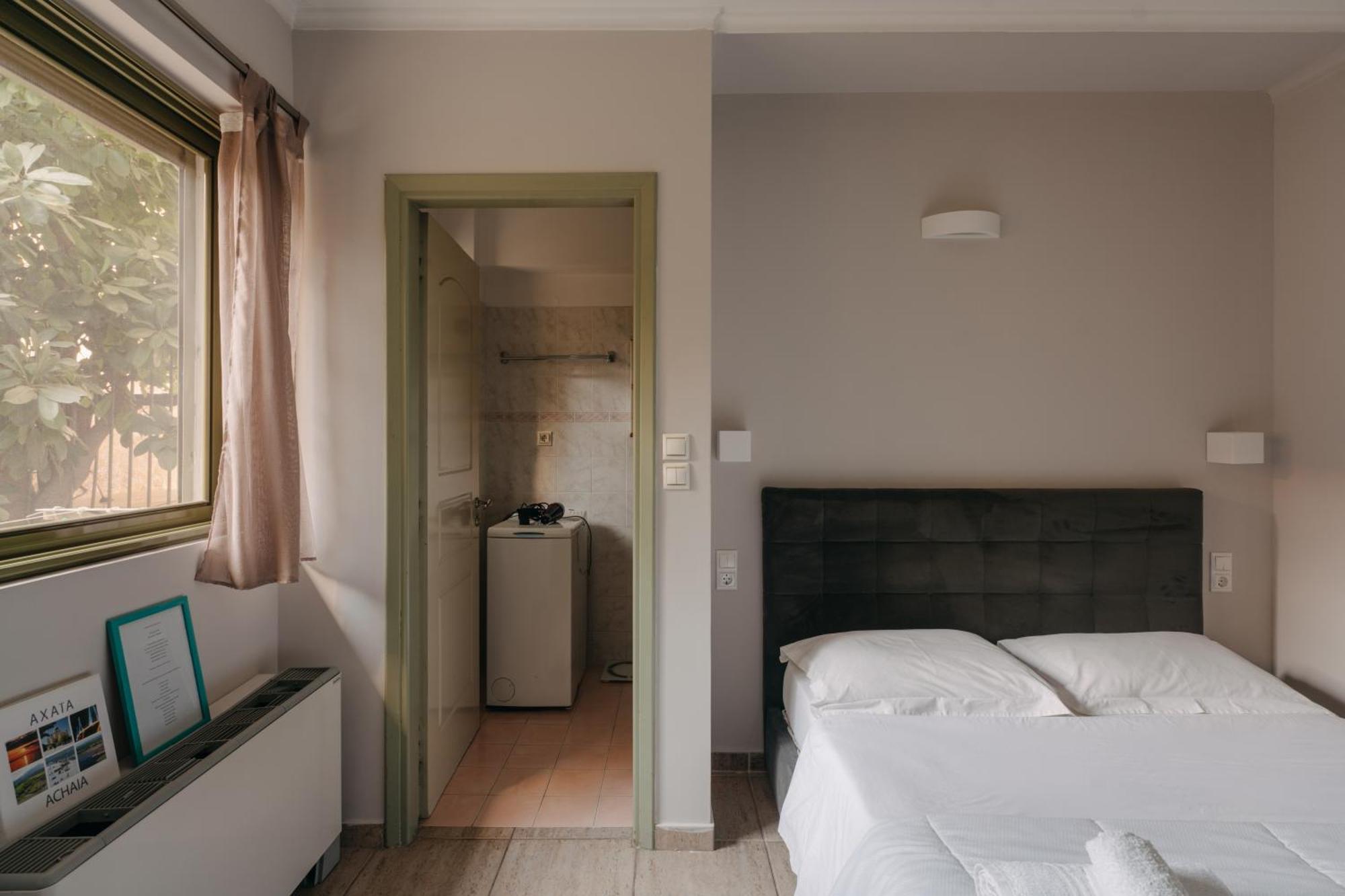Central Studio - Fully Equiped. Ideal For Couples Patras Exterior photo