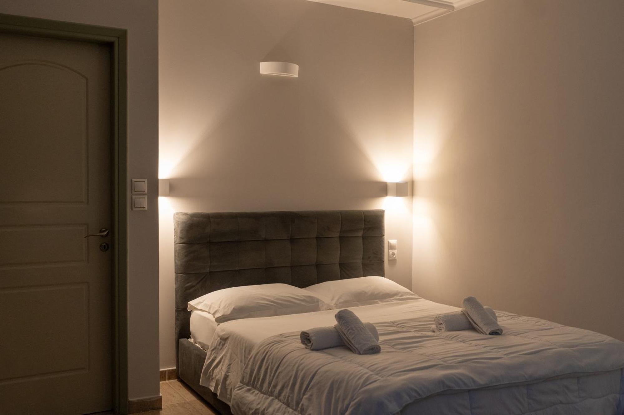 Central Studio - Fully Equiped. Ideal For Couples Patras Exterior photo
