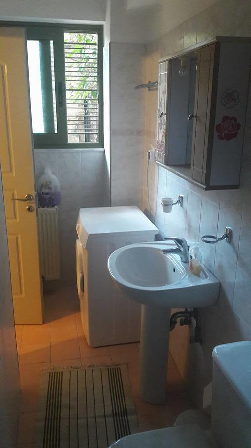 Central Studio - Fully Equiped. Ideal For Couples Patras Exterior photo