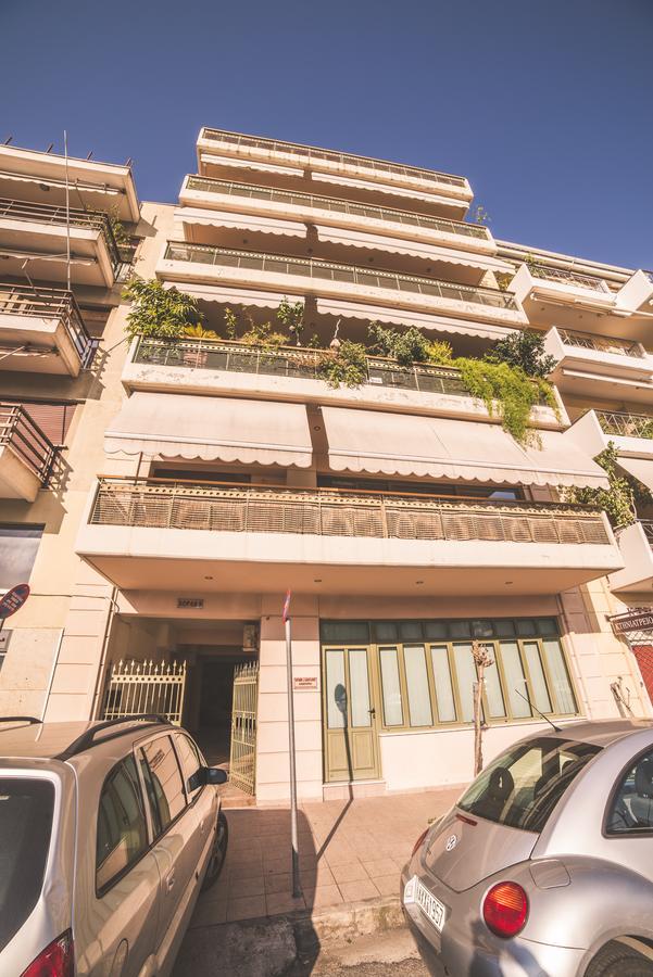 Central Studio - Fully Equiped. Ideal For Couples Patras Exterior photo